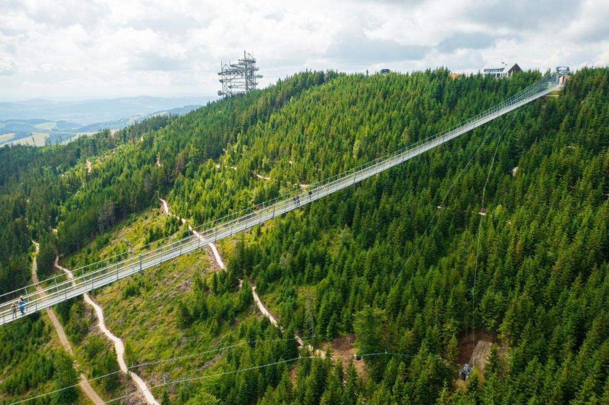 Hotel Nowy Dwor Elizy Blisko Sky Bridge Длуґополе-Здруй Екстер'єр фото